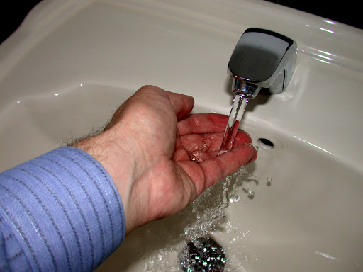 Touchless plumbing