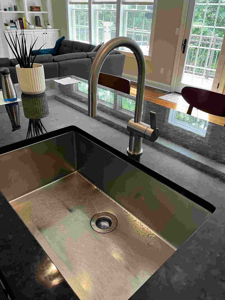 unclog kitchen sinks