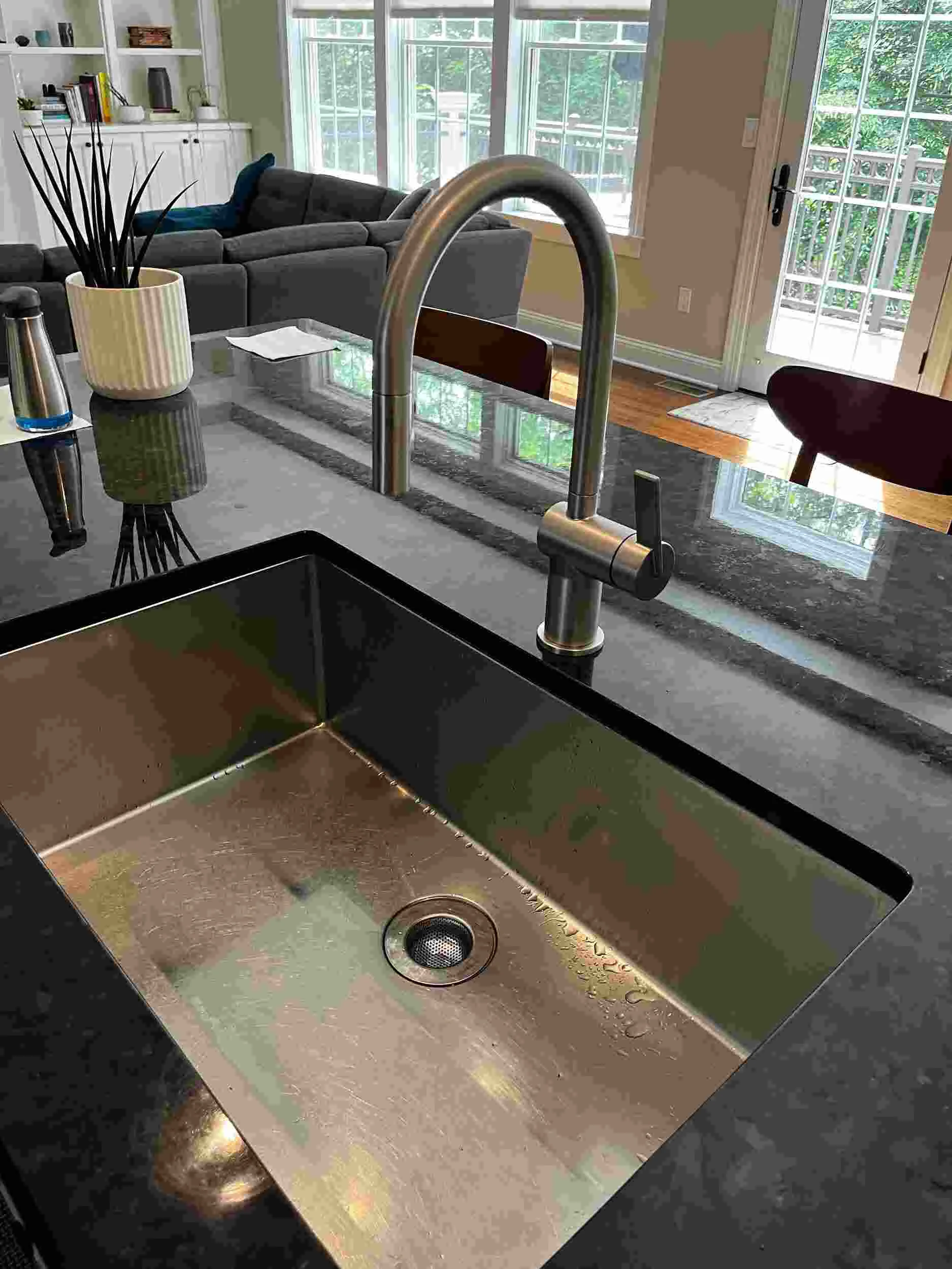 unclog kitchen sinks